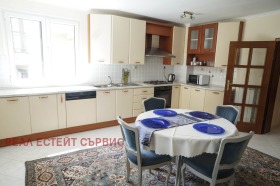 3 bedroom Iztok, Sofia 4