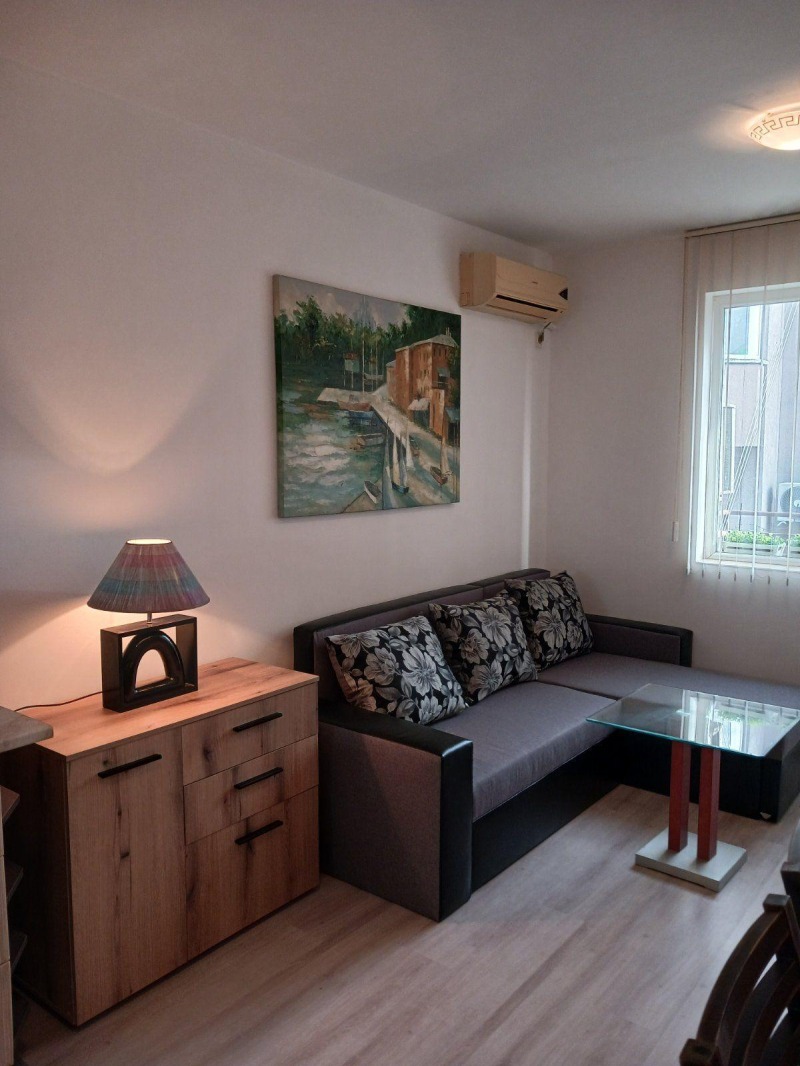 Дава под наем 2-СТАЕН, гр. Варна, Погреби