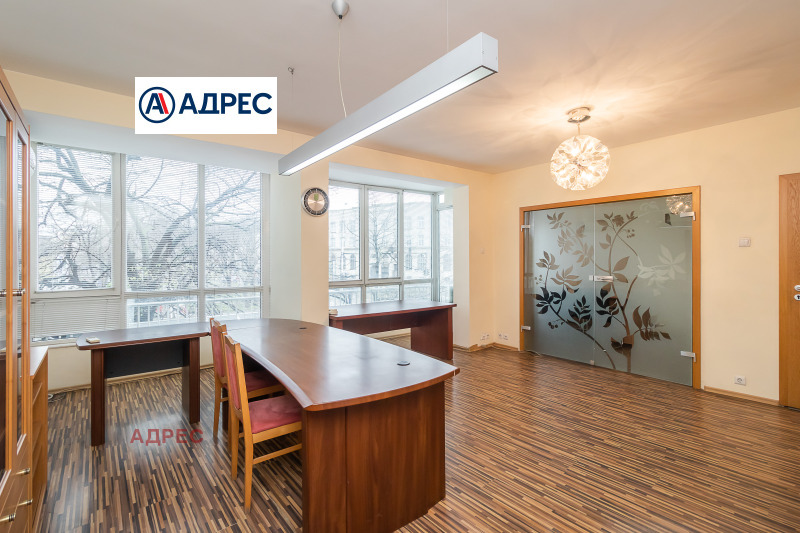 Дава под наем ОФИС, гр. Варна, Централна поща