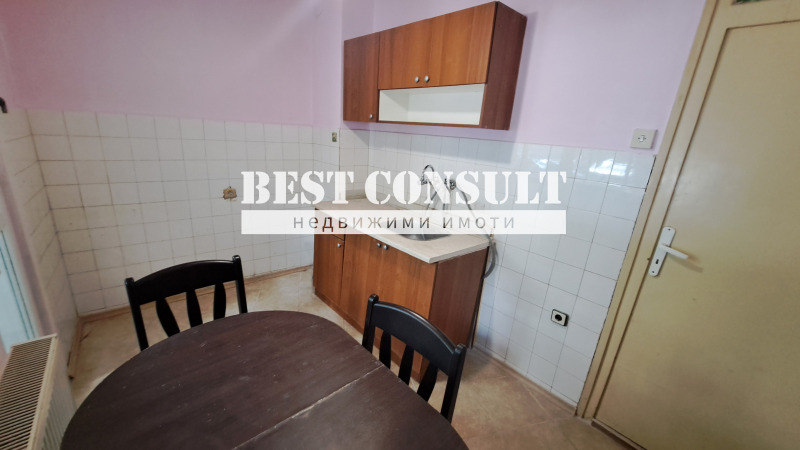 Vuokrattavana  1 makuuhuone Ruse , Zdravets , 65 neliömetriä | 94441659