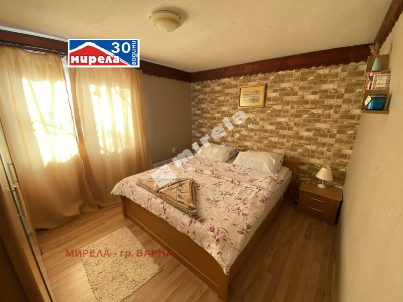 Под наем КЪЩА, град Варна, м-т Перчемлията • 1000 € • 64599808 — Holmes.bg