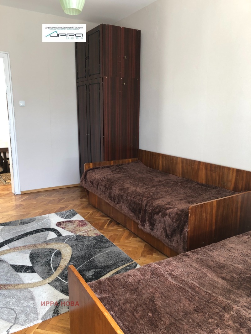 Zu vermieten  2 Schlafzimmer Sofia , Belite brezi , 105 qm | 54313792 - Bild [5]