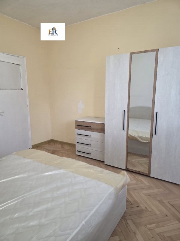 Дава под наем 3-СТАЕН, гр. Плевен, Сторгозия, снимка 2 - Апартаменти - 53335124