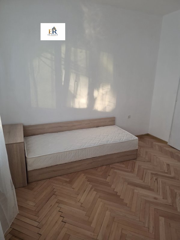 Дава под наем 3-СТАЕН, гр. Плевен, Сторгозия, снимка 3 - Апартаменти - 53335124