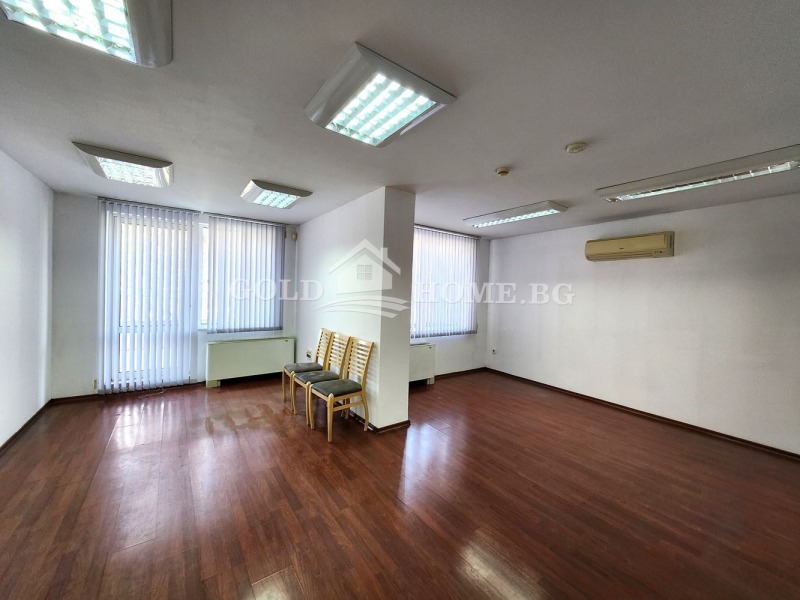 Дава под наем ОФИС, гр. Пловдив, Център, снимка 10 - Офиси - 53589328