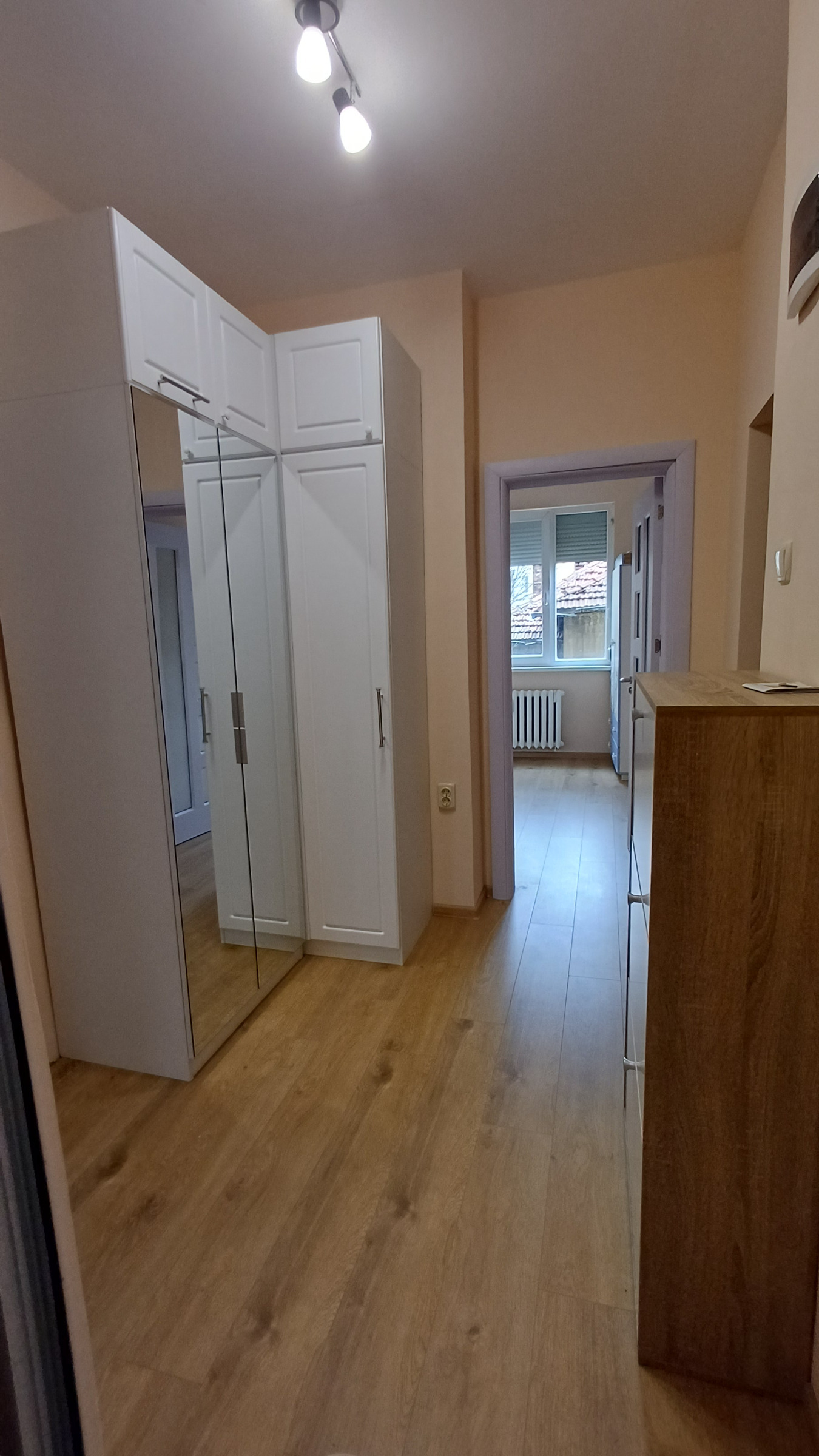 Дава под наем 3-СТАЕН, гр. София, Център, снимка 6 - Апартаменти - 55338527