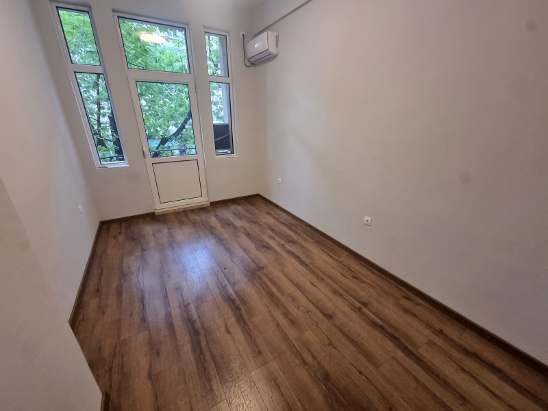 Под наем ОФИС, град София, Център • 550 € / 1075.71 лв. • 50066765 1