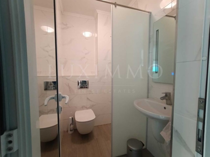 De inchiriat  1 dormitor Burgas , Țentâr , 60 mp | 33559986 - imagine [9]