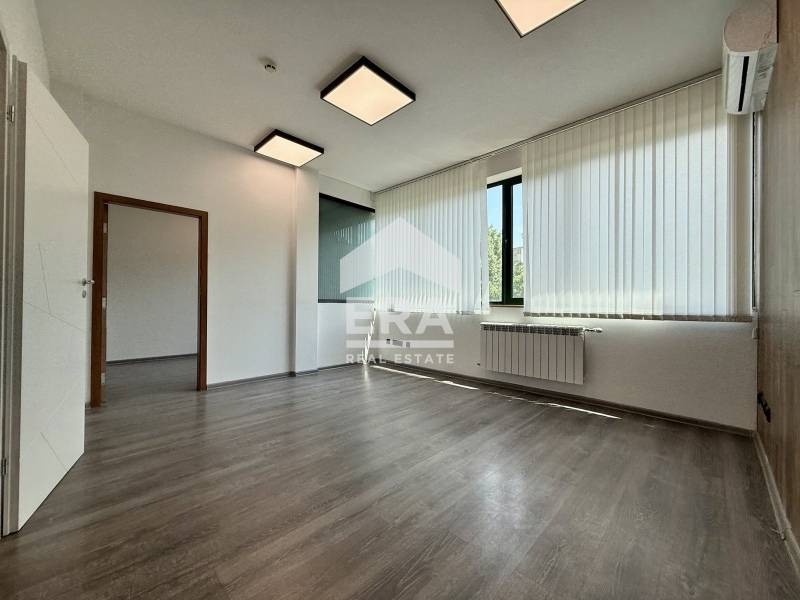 Te huur  Kantoor Sofia , Lozenets , 89 m² | 37823869 - afbeelding [8]