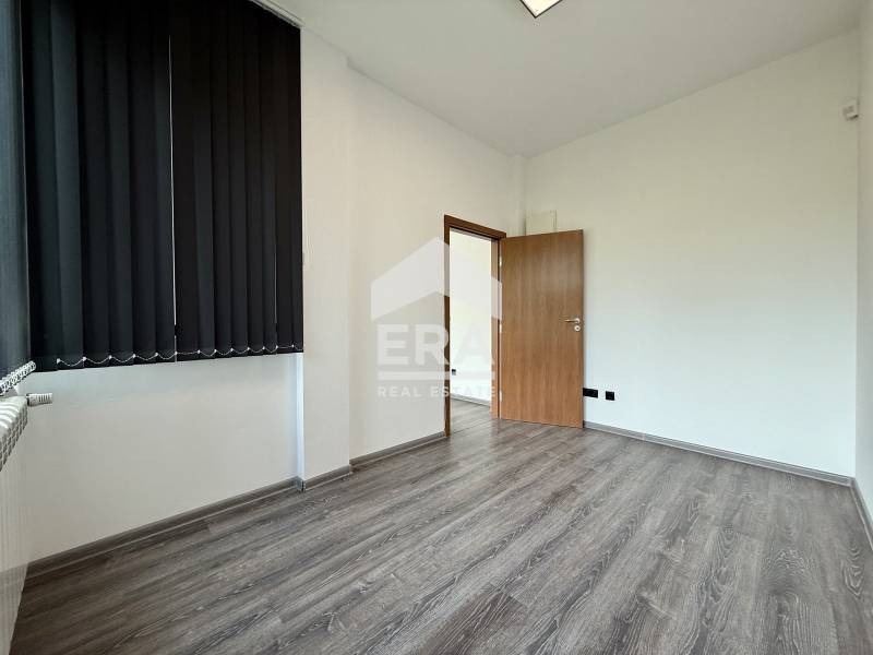 Te huur  Kantoor Sofia , Lozenets , 89 m² | 37823869 - afbeelding [11]
