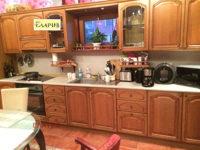 Дава под наем  Къща град Русе , Център , 200 кв.м | 38885292 - изображение [2]
