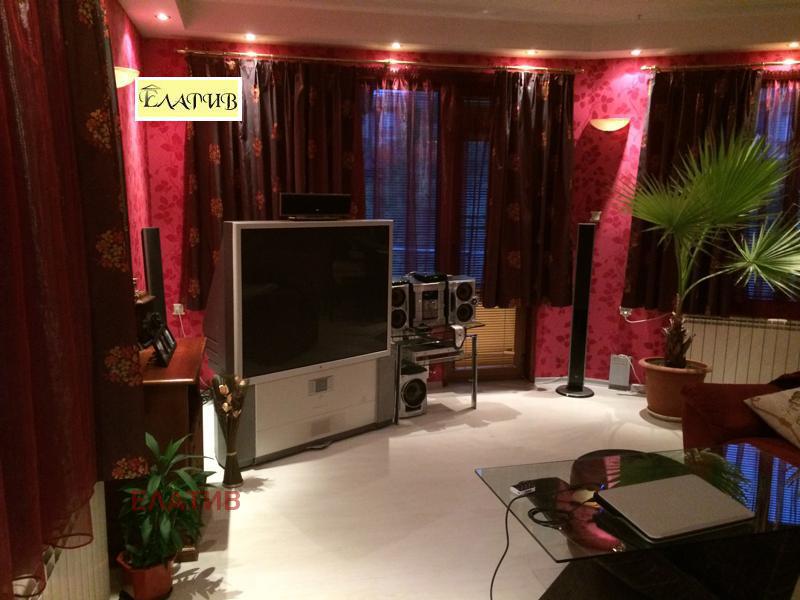 Дава под наем  Къща град Русе , Център , 200 кв.м | 38885292 - изображение [4]