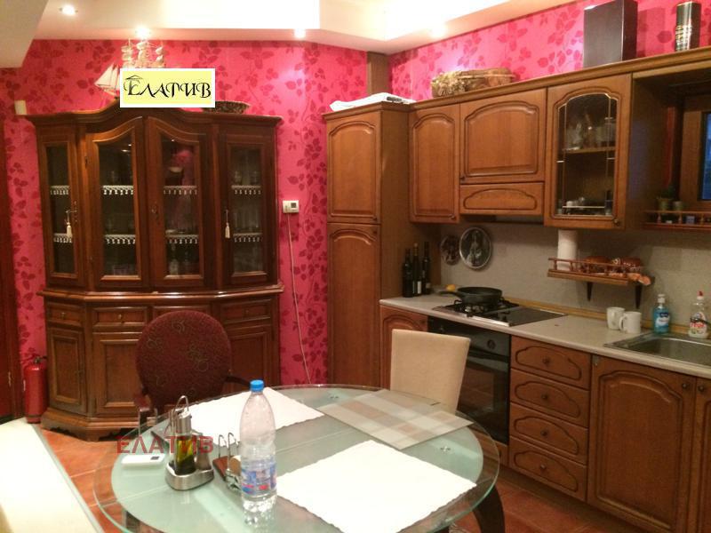 Дава под наем  Къща град Русе , Център , 200 кв.м | 38885292 - изображение [3]