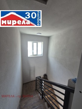 3 sypialnie Centar, Warna 16