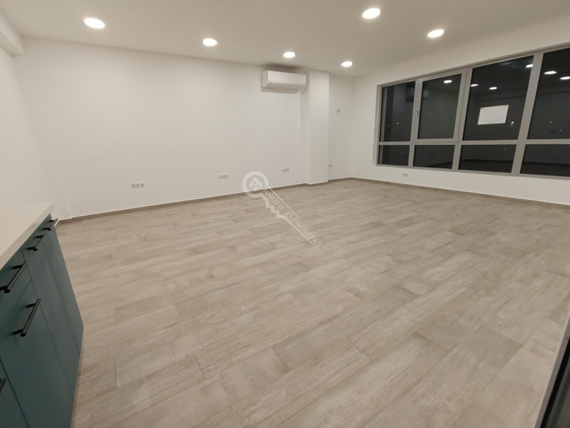 Дава под наем ОФИС, гр. Велико Търново, Център, снимка 7 - Офиси - 52647397