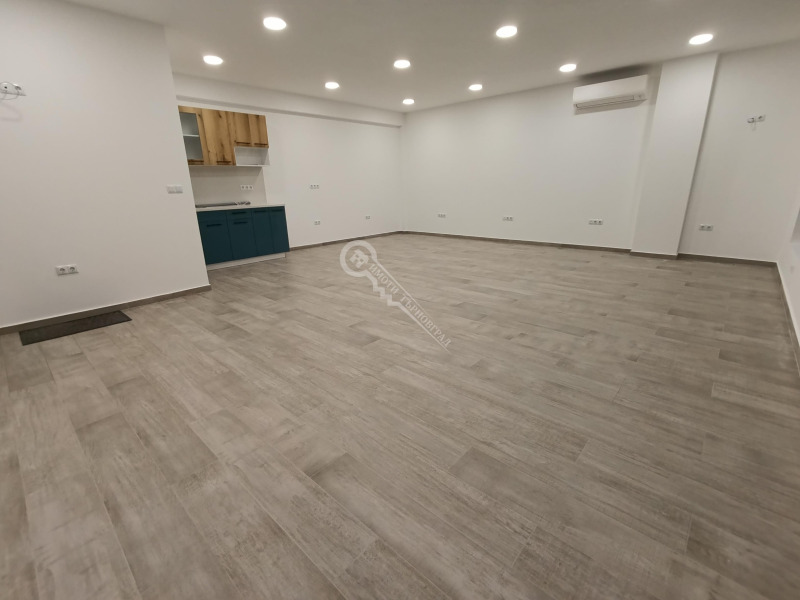 Дава под наем ОФИС, гр. Велико Търново, Център, снимка 4 - Офиси - 52647397