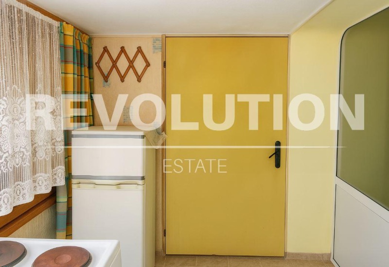 Da affittare  Studio Varna , Kolhozen pazar , 30 mq | 49712609 - Immagine [4]