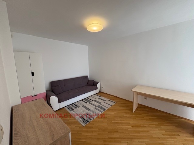 För uthyrning  2 sovrum Sofia , Hladilnika , 120 kvm | 35164117 - bild [8]