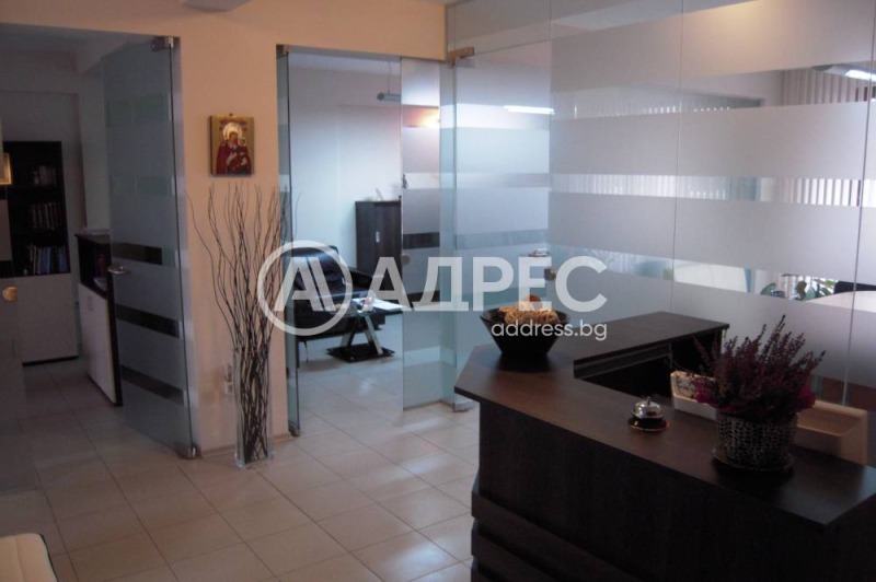 Προς ενοικίαση  Γραφείο Σοφηια , ΤΣενταρ , 104 τ.μ | 12367817