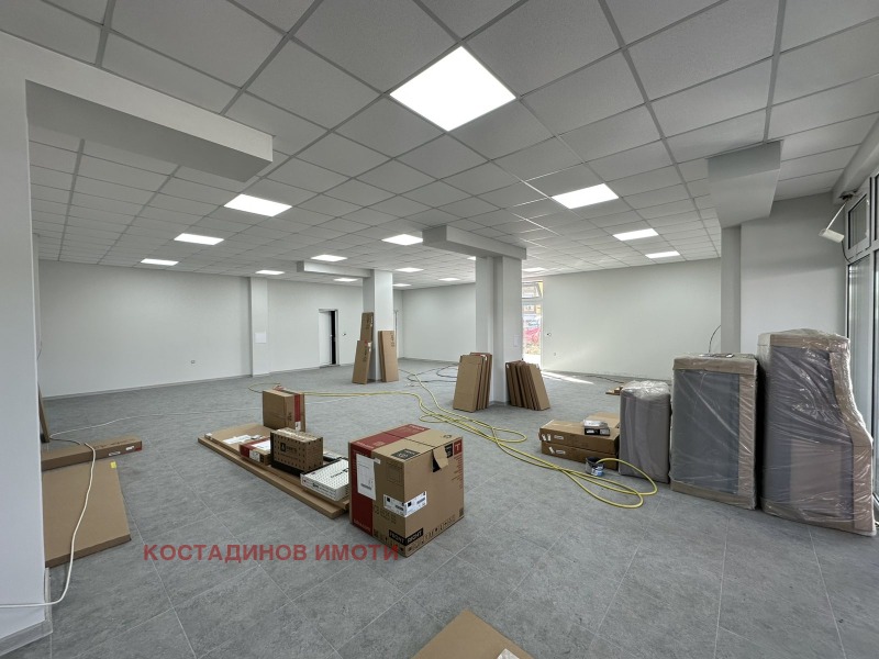 Vuokrattavana  Myymälä Plovdiv , Hristo Smirnenski , 150 neliömetriä | 97894757 - kuva [2]
