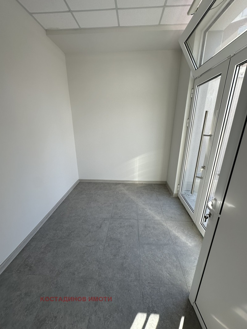 Vuokrattavana  Myymälä Plovdiv , Hristo Smirnenski , 150 neliömetriä | 97894757 - kuva [6]