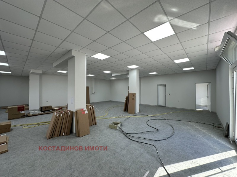 Vuokrattavana  Myymälä Plovdiv , Hristo Smirnenski , 150 neliömetriä | 97894757 - kuva [4]