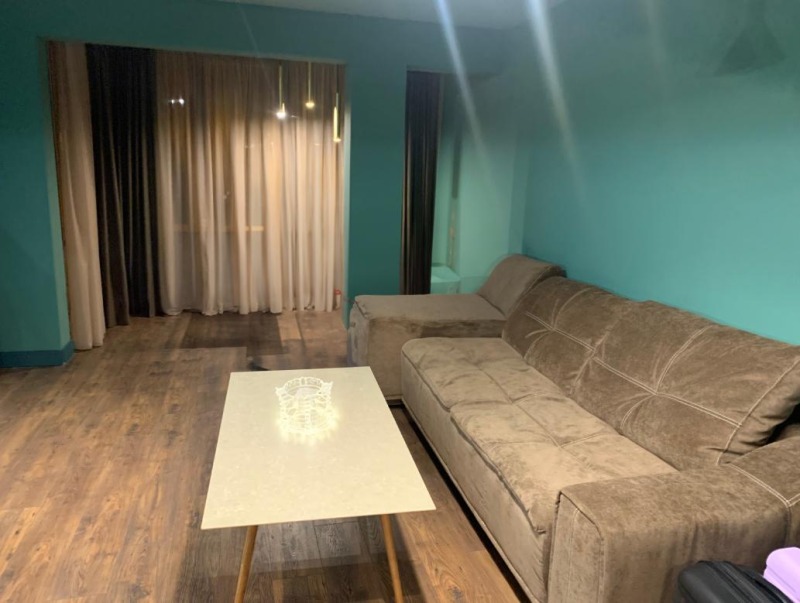 Дава под Наем 2-СТАЕН в град Пловдив, Каменица 1 - 70 кв.м / 550 € » 1 075.71 лв., РЕВОЛЮШЪН ЕСТЕЙТ ЮГ