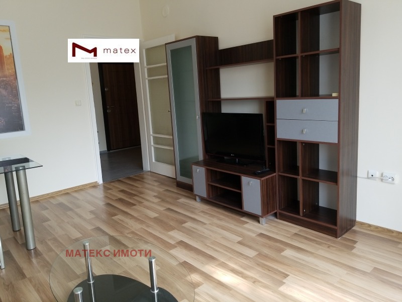 Zu vermieten  2 Schlafzimmer Warna , Zentar , 65 qm | 11147162 - Bild [2]