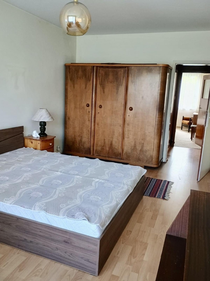 Издаје се  2 спаваће собе Софија , Стрелбиште , 77 м2 | 15995812 - слика [6]