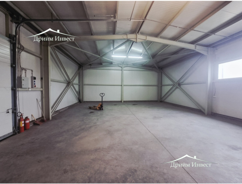 Дава под наем ПРОМ. ПОМЕЩЕНИЕ, гр. Пловдив, Индустриална зона - Юг, снимка 2 - Производствени сгради - 53440201