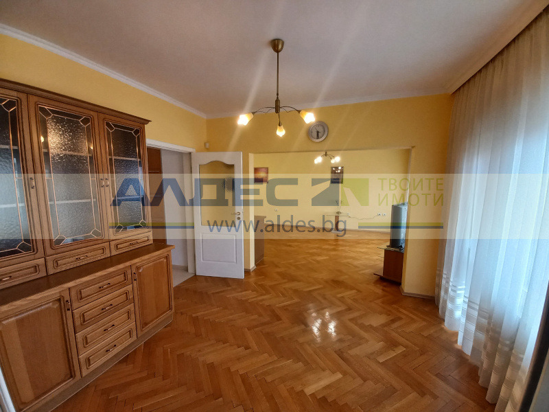 Kiadó  2 hálószobás Sofia , Centar , 107 négyzetméter | 17552787 - kép [6]