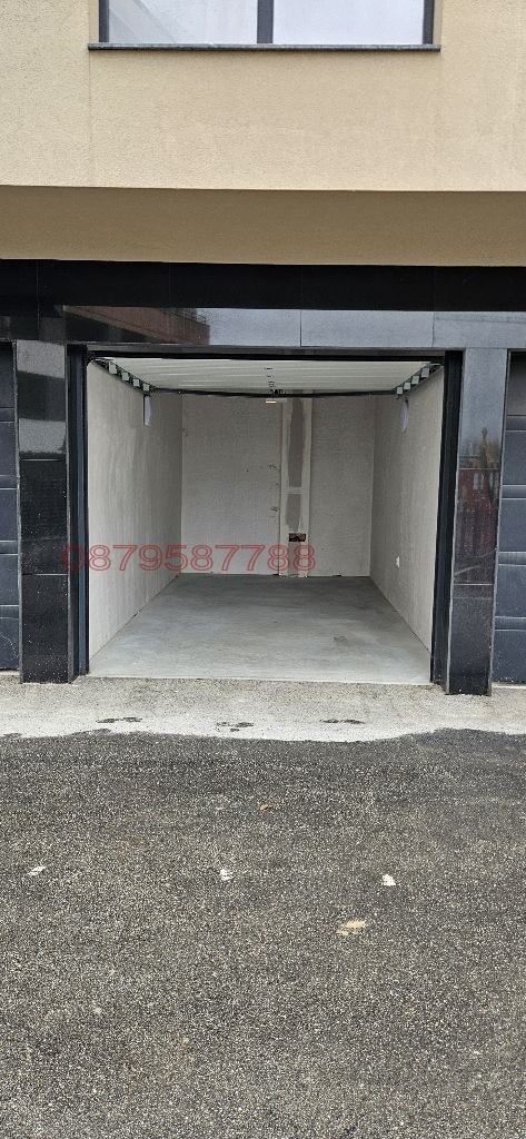 Дава под наем ГАРАЖ, ПАРКОМЯСТО, гр. Пловдив, Христо Смирненски, снимка 7 - Гаражи и паркоместа - 52783509