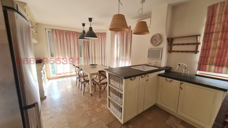 Дава под наем 4-СТАЕН, гр. София, Изгрев, снимка 8 - Апартаменти - 53367776