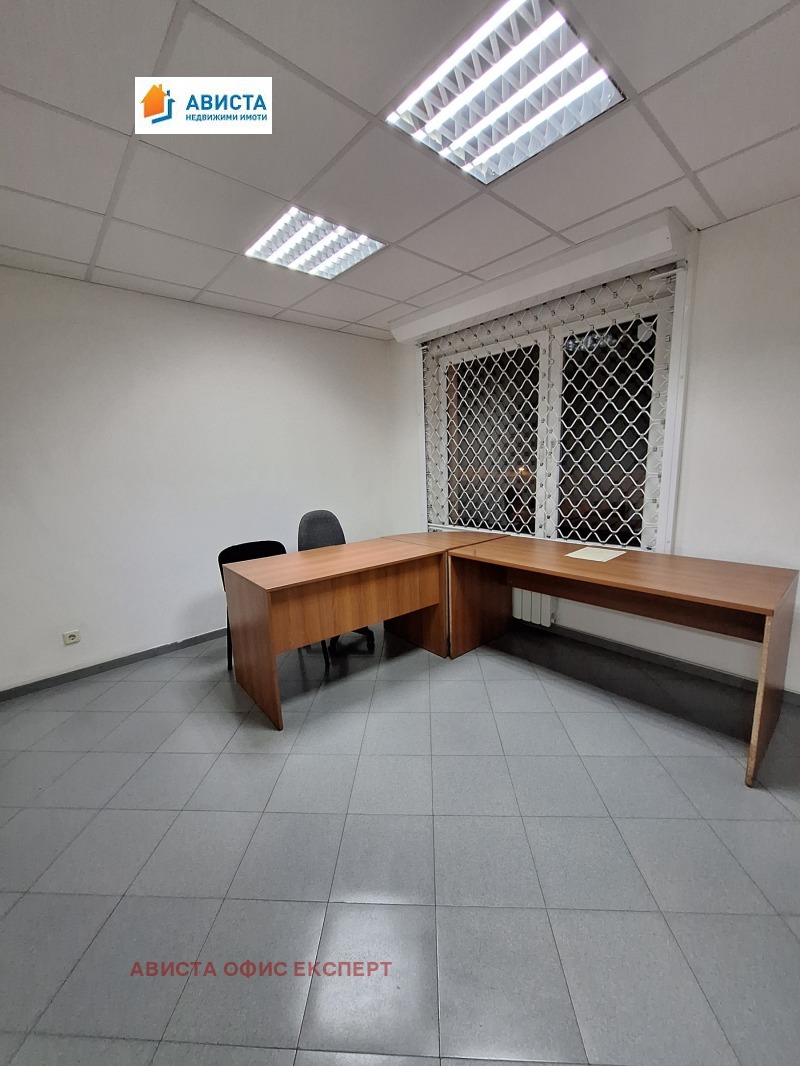 Дава под наем МАГАЗИН, гр. София, Гоце Делчев, снимка 2 - Магазини - 52990943