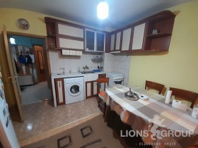 1 dormitorio Zimno kino Trakiya, Varna 3