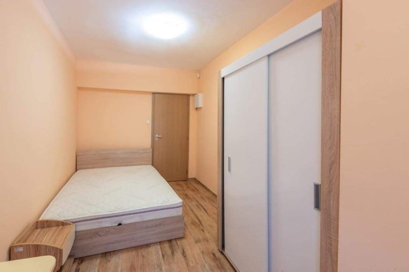 Zu vermieten  2 Schlafzimmer Warna , Pogrebi , 90 qm | 60073009 - Bild [4]