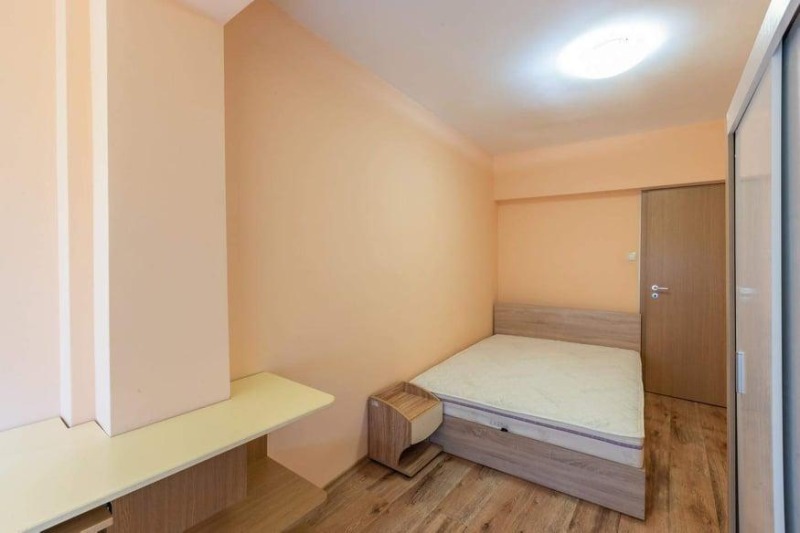 Zu vermieten  2 Schlafzimmer Warna , Pogrebi , 90 qm | 60073009 - Bild [3]