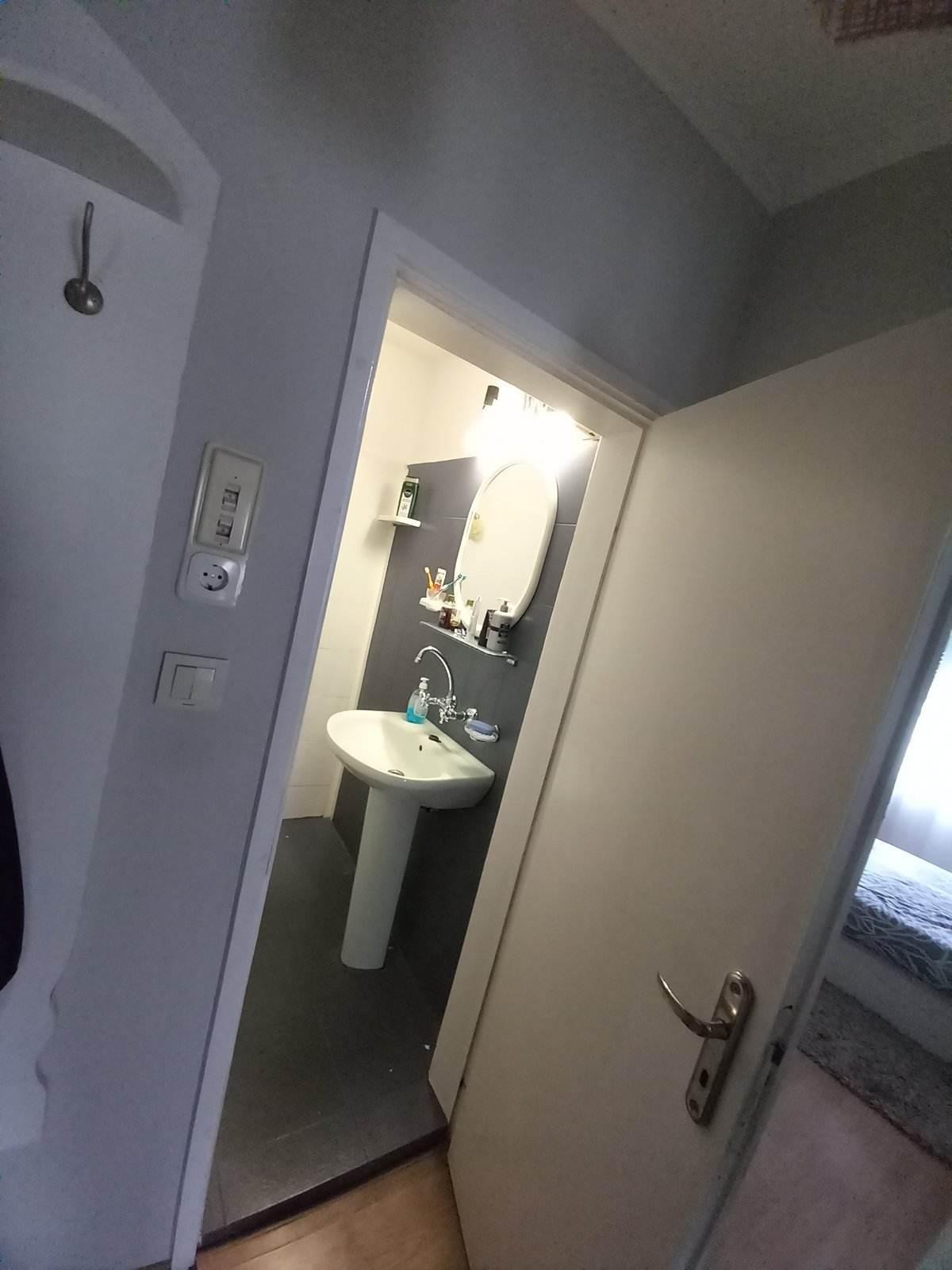 Дава под наем 3-СТАЕН, гр. Бургас, Център, снимка 7 - Апартаменти - 55108540