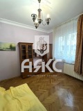 Под наем 3-СТАЕН, град София, Център • 1350 лв. / 690.24 € • 56966572 9