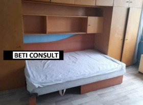 Zimmer Owtscha kupel 2, Sofia