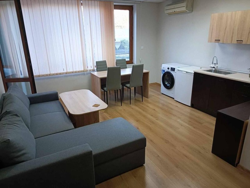 Zu vermieten  1 Schlafzimmer Burgas , Bratja Miladinowi , 64 qm | 69119366