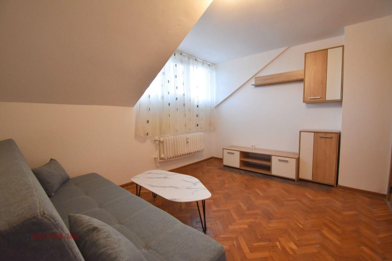 Дава под наем 3-СТАЕН, гр. София, Център, снимка 2 - Апартаменти - 53379514