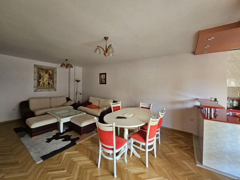 Te huur  3+ slaapkamer Plovdiv , Karsjijaka , 195 m² | 15551314 - afbeelding [2]