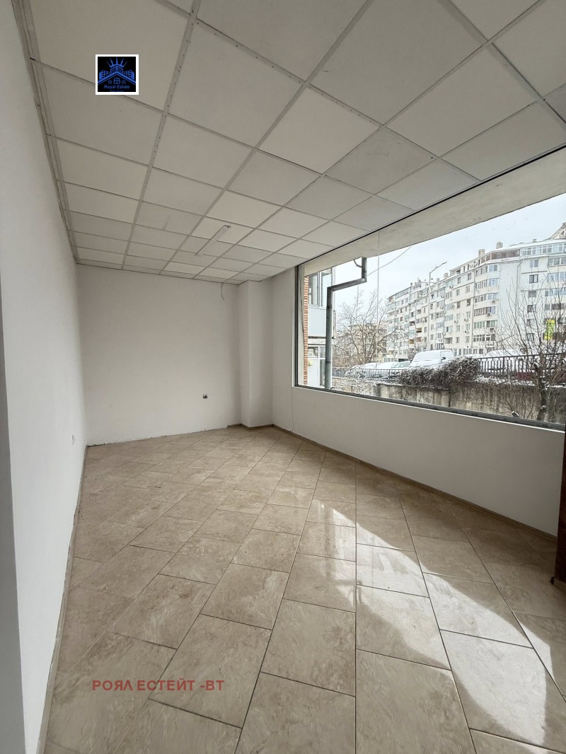 Дава под наем МАГАЗИН, гр. Велико Търново, Център, снимка 3 - Магазини - 53032972