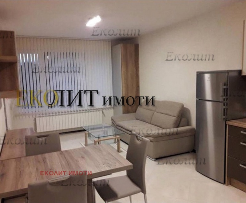 A louer  1 chambre Sofia , Krastova vada , 73 m² | 70099536