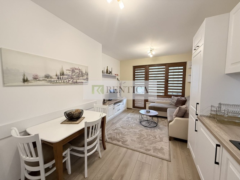 K pronájmu  1 ložnice Varna , Centar , 65 m2 | 57922996 - obraz [5]