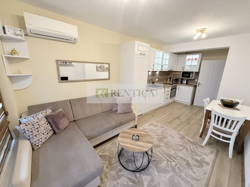 K pronájmu  1 ložnice Varna , Centar , 65 m2 | 57922996