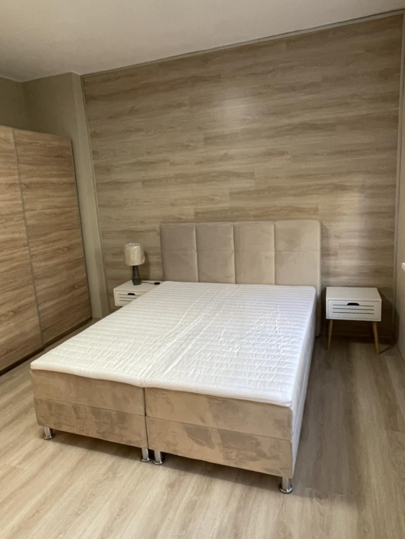 Zu vermieten  1 Schlafzimmer Sofia , Zentar , 108 qm | 96052131 - Bild [16]