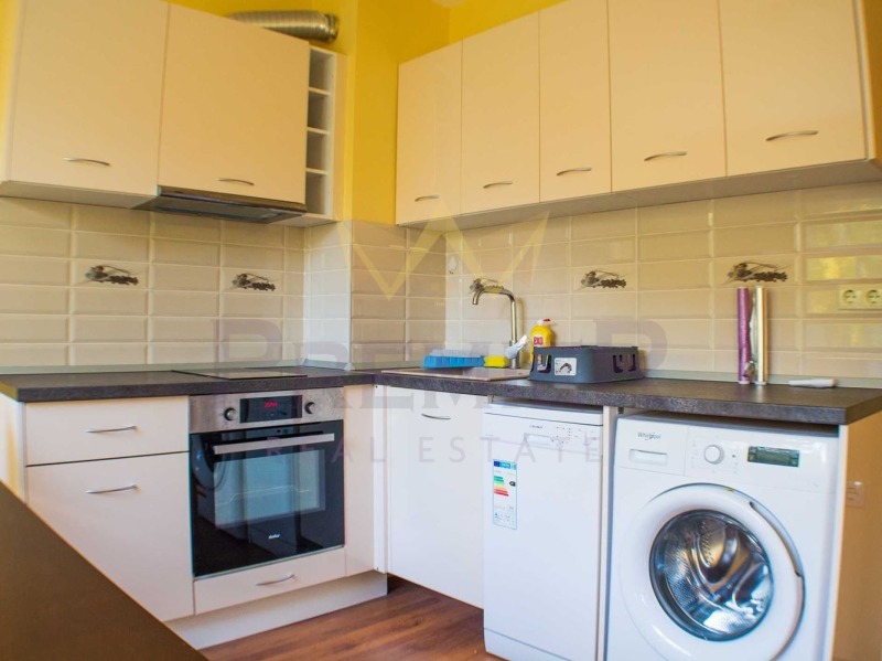 Дава под нем  3-стаен, град Варна, Базар Левски •  640 € • ID 77710865 — holmes.bg - [1] 