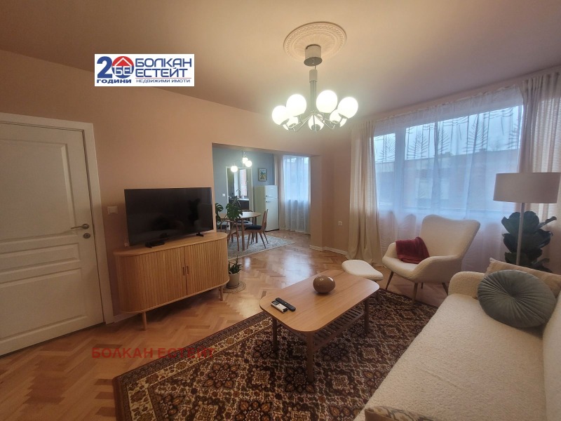 Дава под наем 4-СТАЕН, гр. Велико Търново, Център, снимка 2 - Апартаменти - 52881953